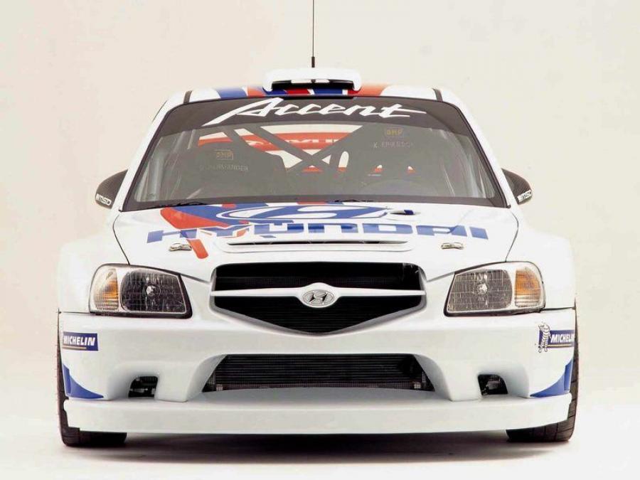  Hyundai Accent WRC 2000 года  (фото 3 из 3)